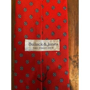 Bullock & Jones San Francisco Red‎ Silk Geometric Medallion Hand Sewn Necktie